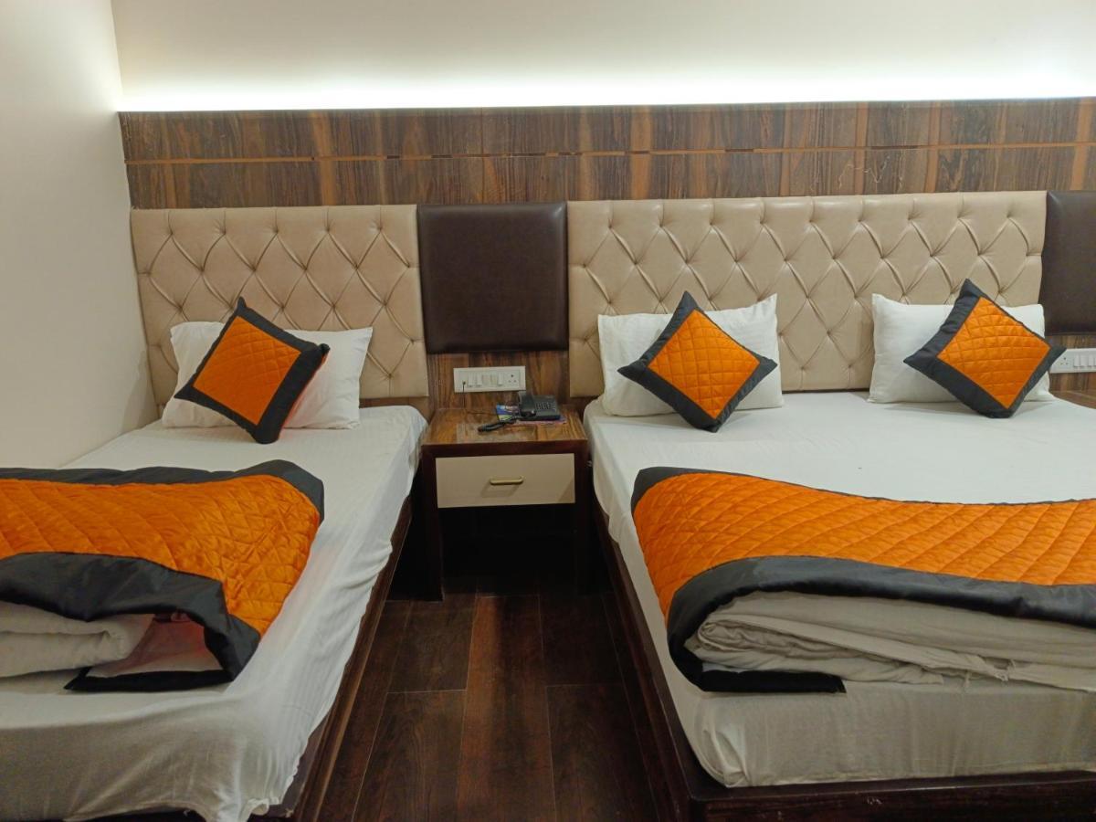 Hotel Batra Home Nizamuddin Ню Делхи Екстериор снимка