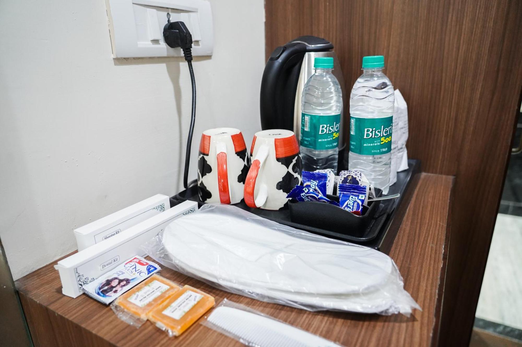 Hotel Batra Home Nizamuddin Ню Делхи Екстериор снимка