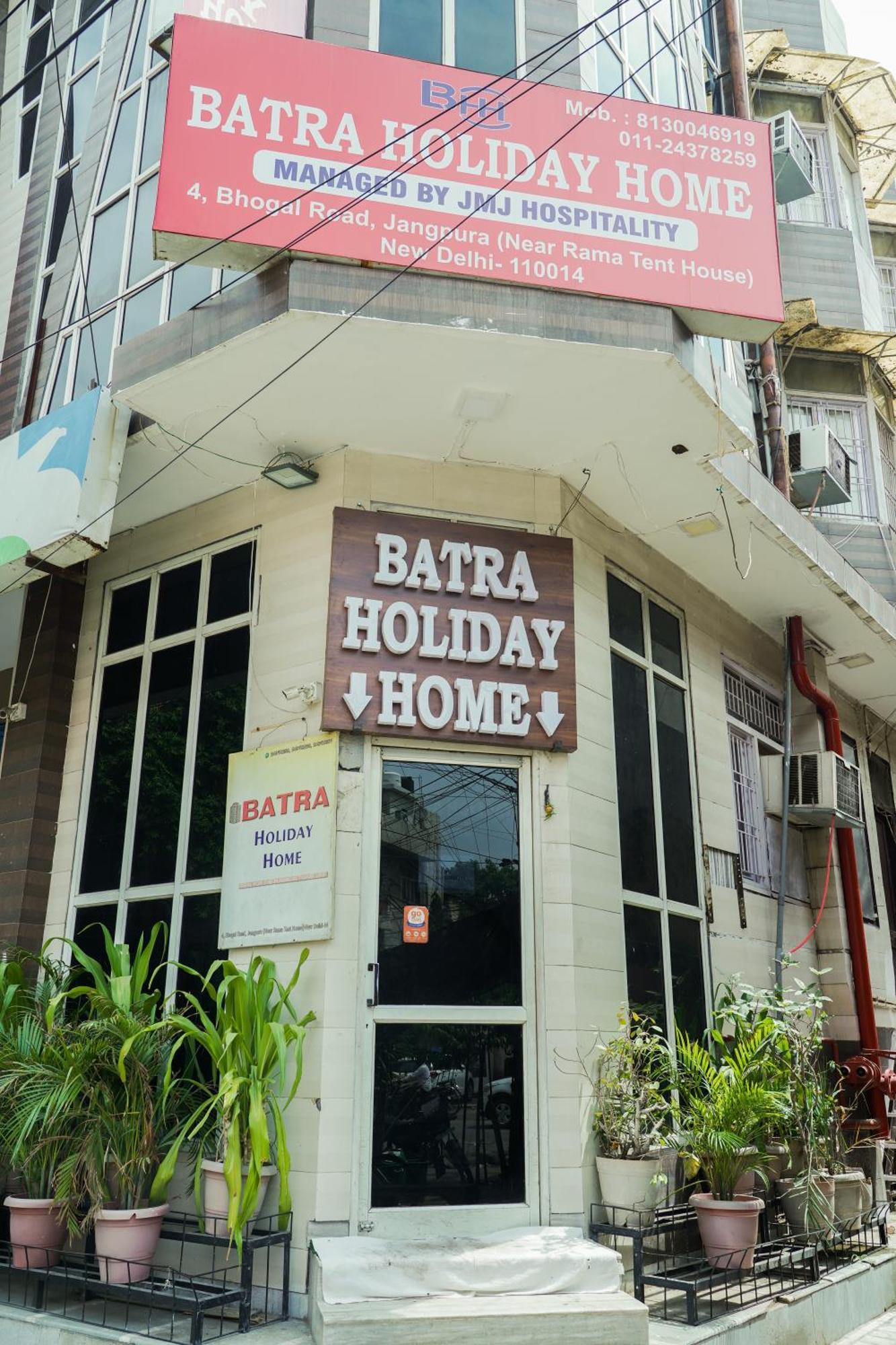 Hotel Batra Home Nizamuddin Ню Делхи Екстериор снимка